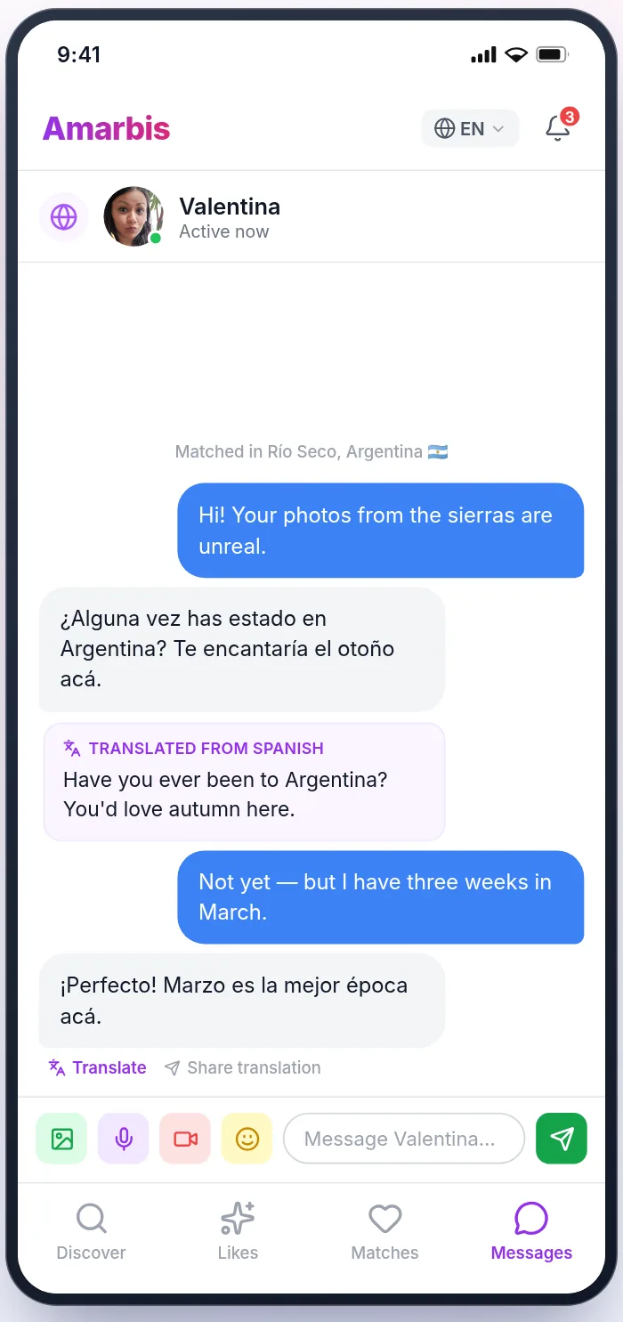 Amarbis app: chat with built-in translation